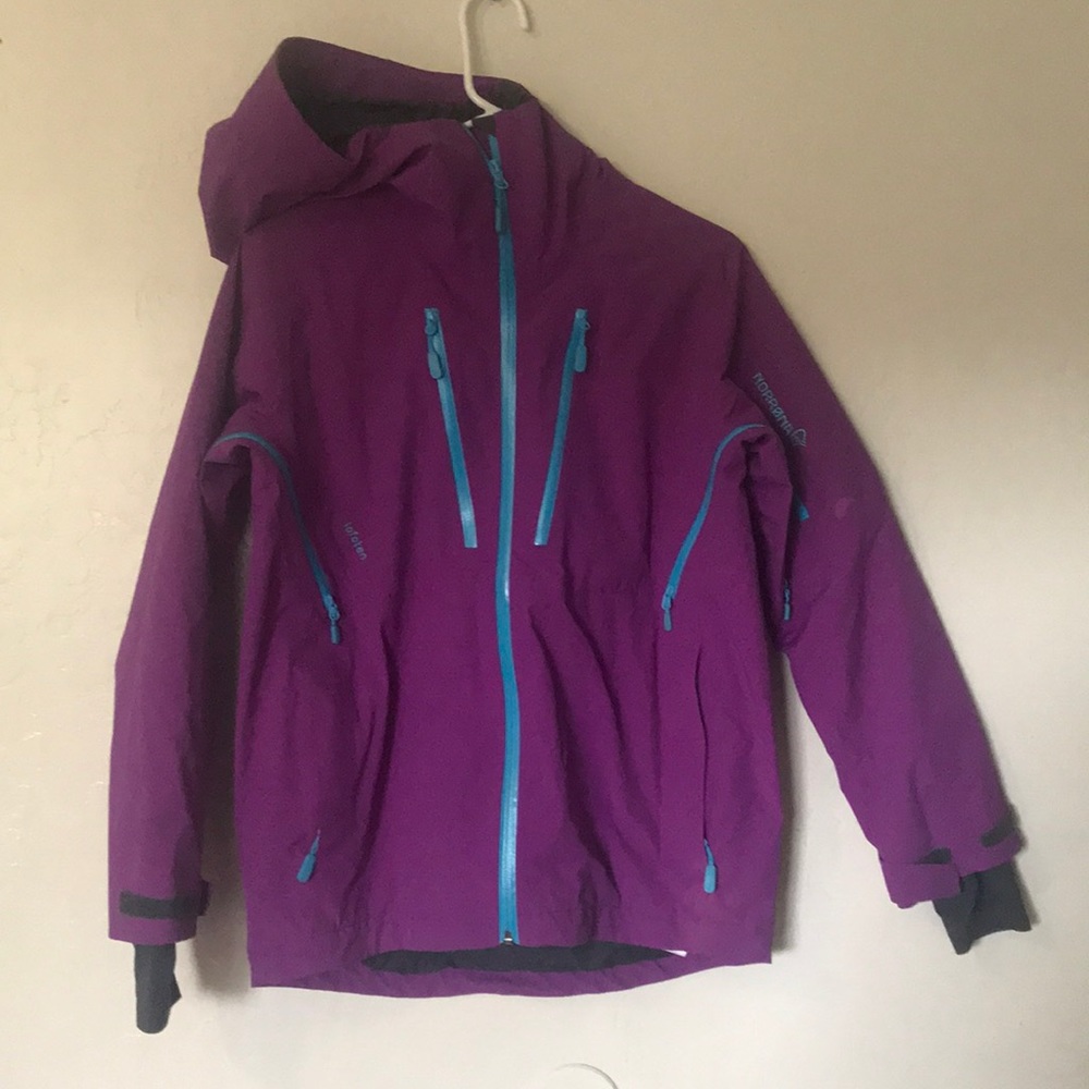 Norrona lofoten ski jacket